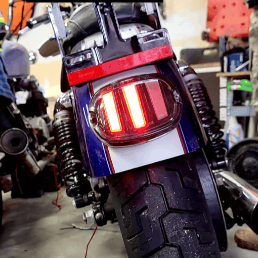 Motorcycle Stripe-Design LED Brake Tail Light with F1 Turn Signal